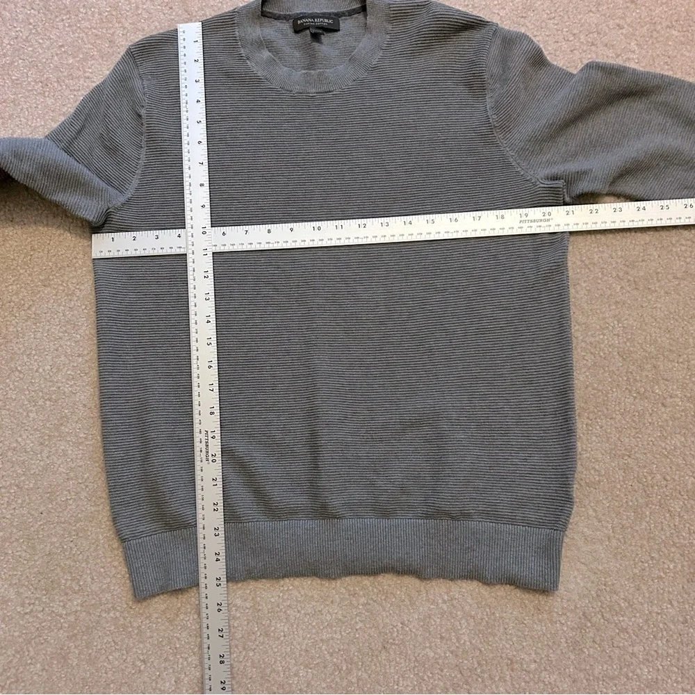 Banana Republic Long Sleeve Lightweight Pullover